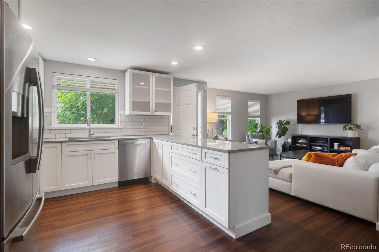 MLS Image #8 for 5170  deephaven court,denver, Colorado