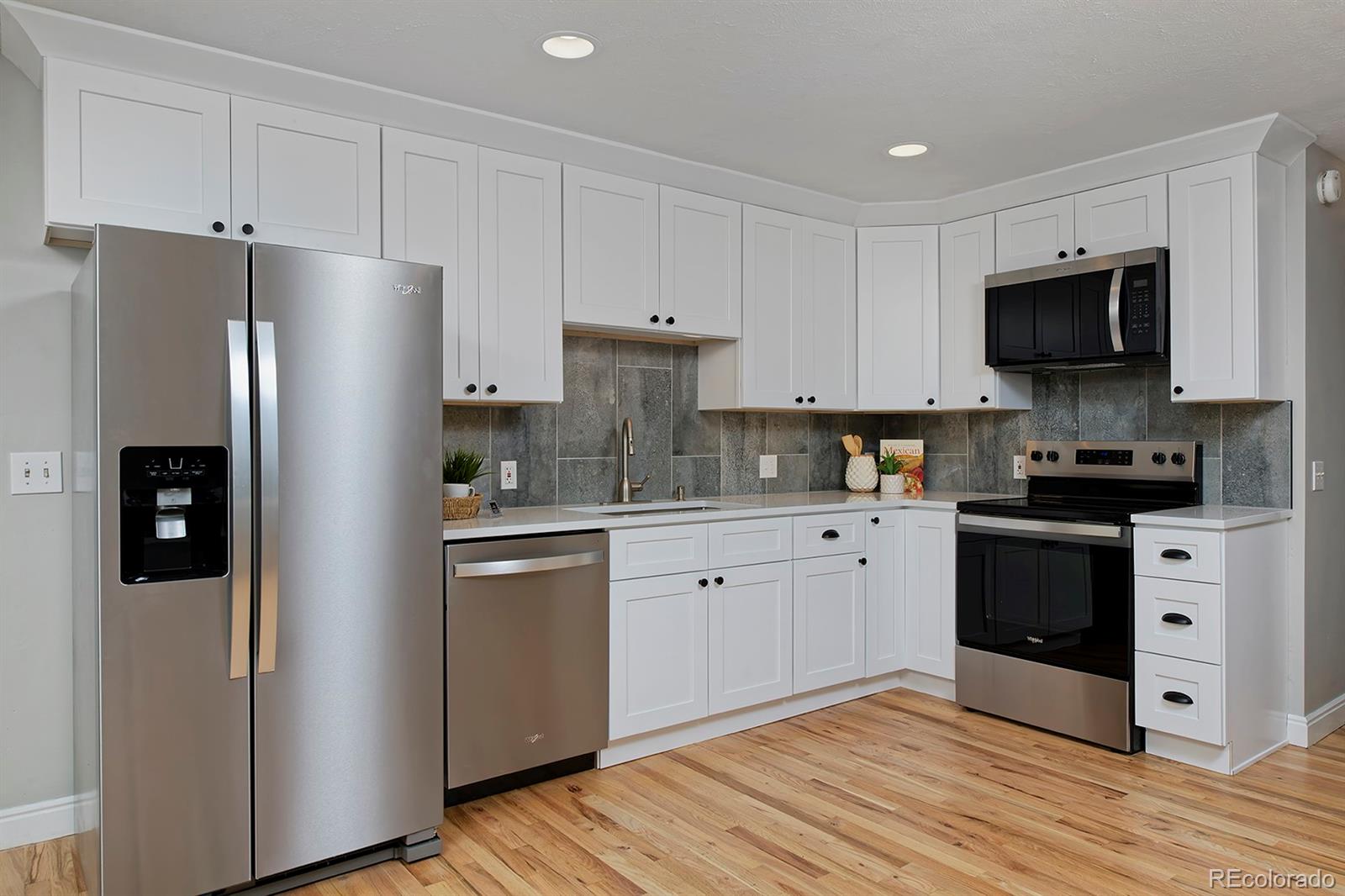 MLS Image #15 for 236 w sycamore lane,louisville, Colorado