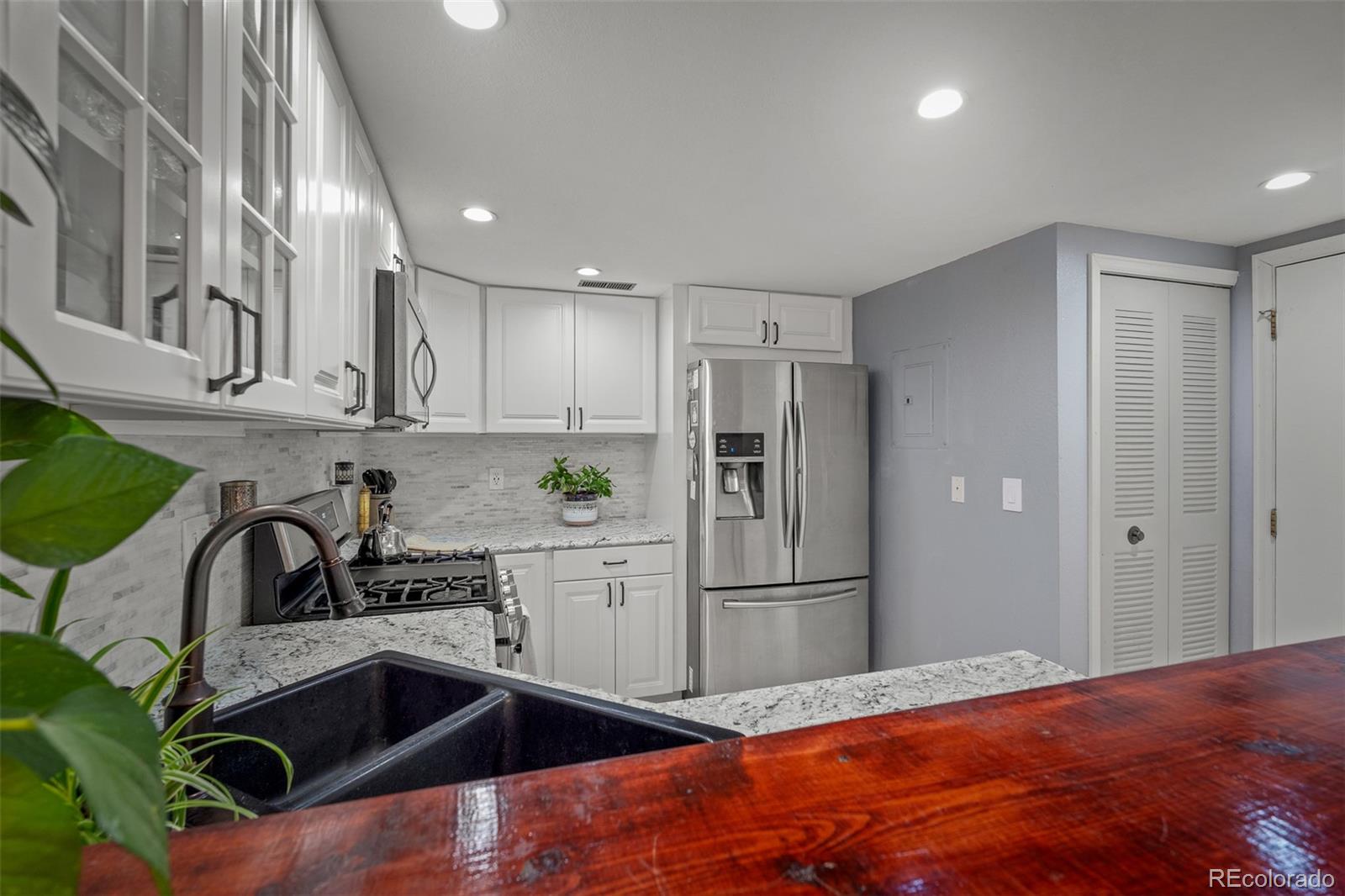 MLS Image #17 for 5236  solar ridge drive,colorado springs, Colorado