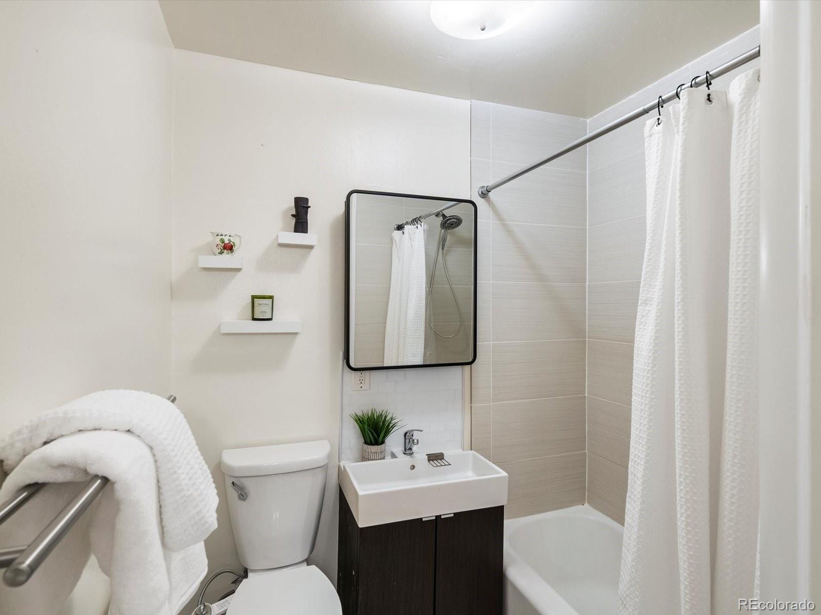 MLS Image #14 for 10109 w 68th avenue,arvada, Colorado