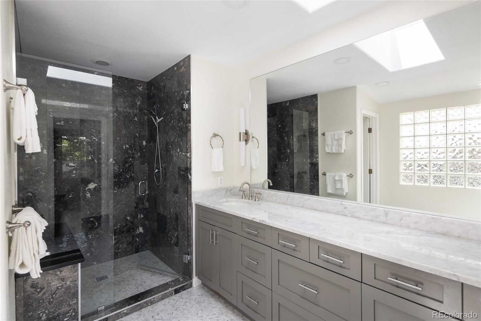 MLS Image #16 for 355  steele street,denver, Colorado