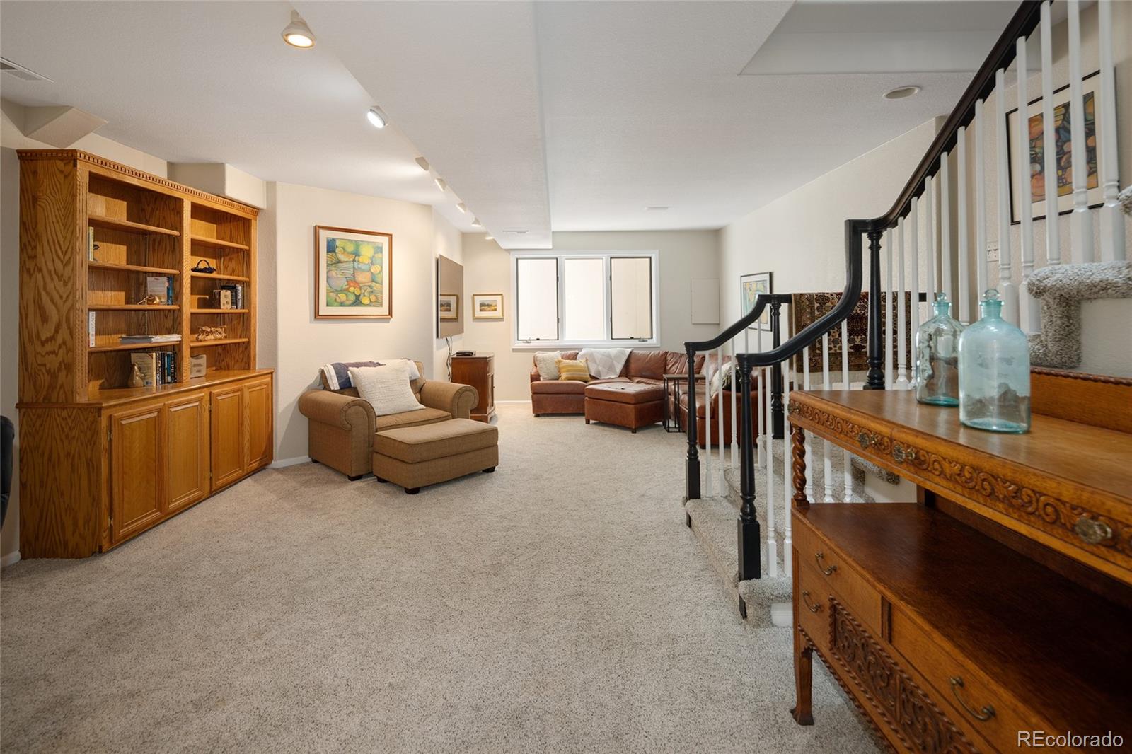 MLS Image #27 for 355  steele street,denver, Colorado