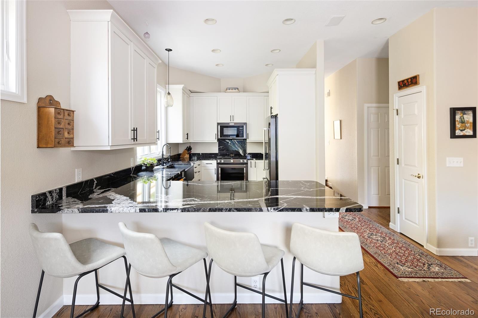 MLS Image #6 for 355  steele street,denver, Colorado