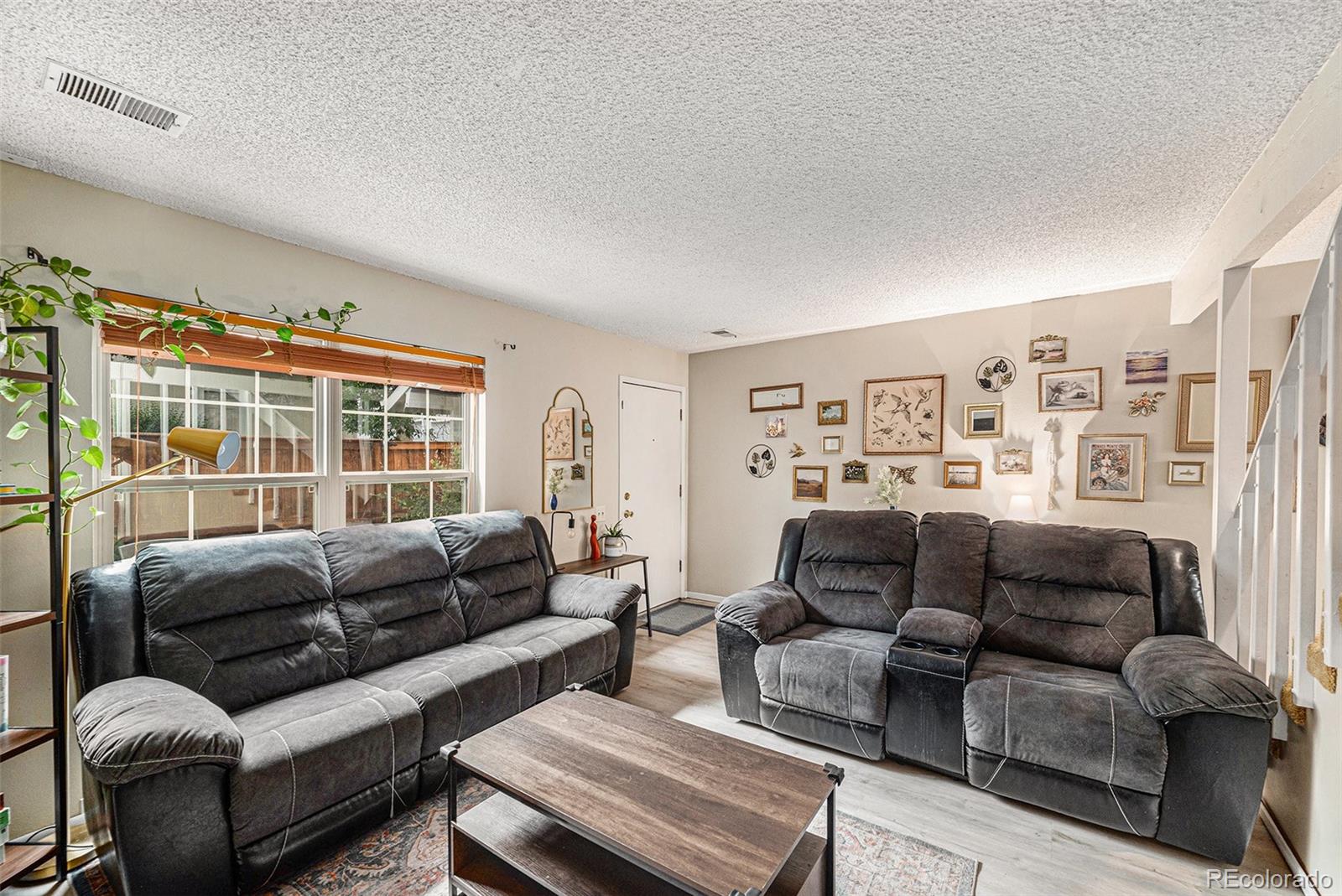 MLS Image #4 for 6937 s knolls way,centennial, Colorado