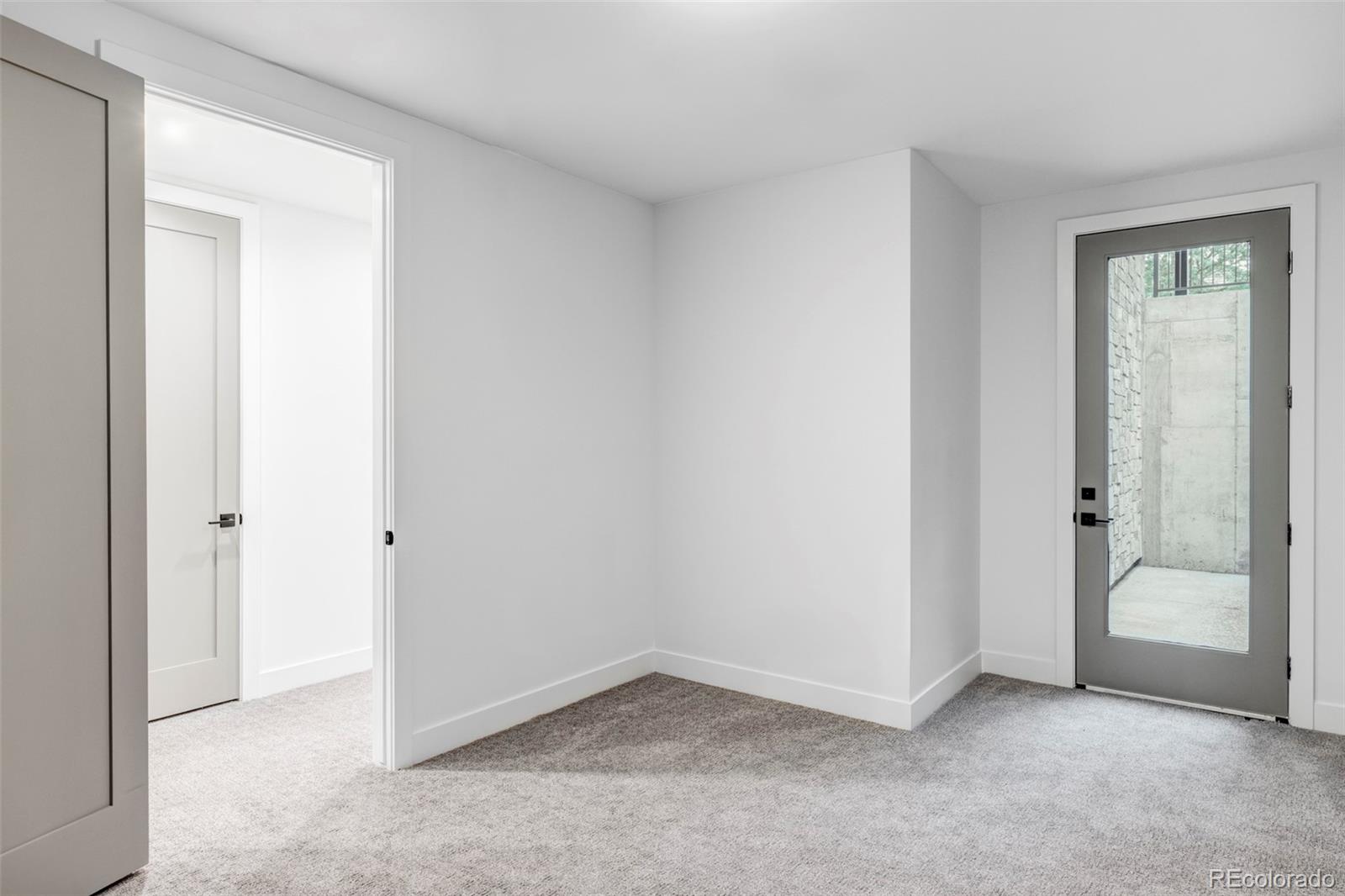 MLS Image #33 for 1665 s fillmore street,denver, Colorado