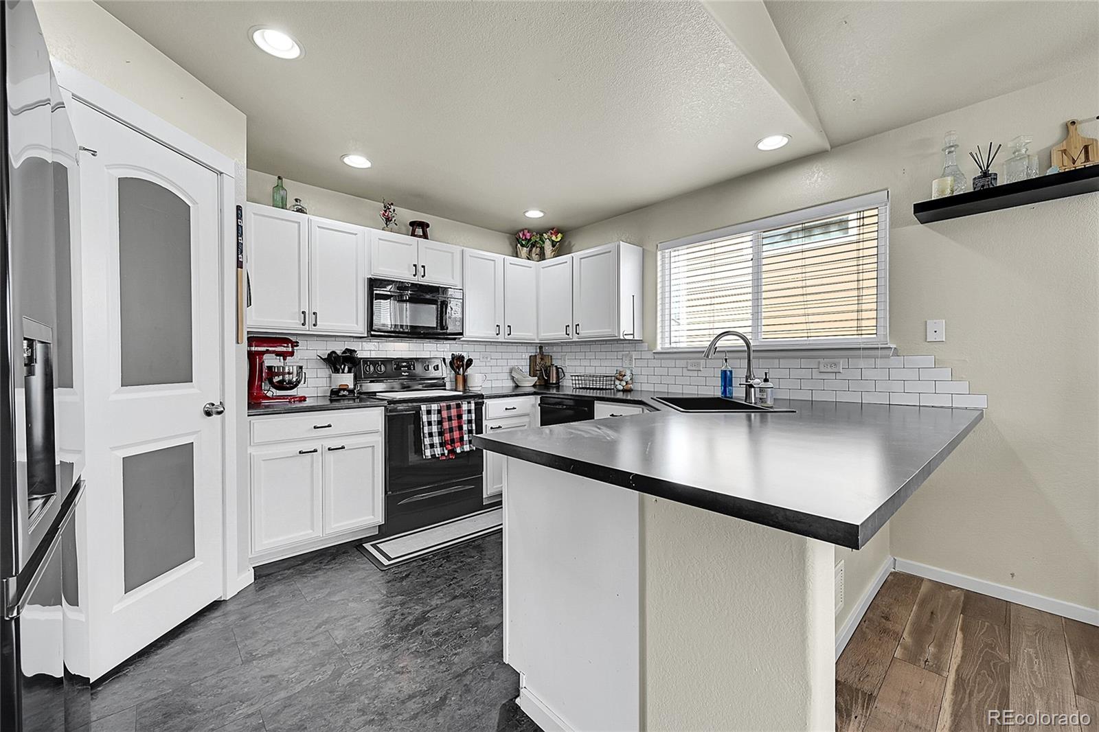 MLS Image #4 for 2927  avocado avenue,greeley, Colorado