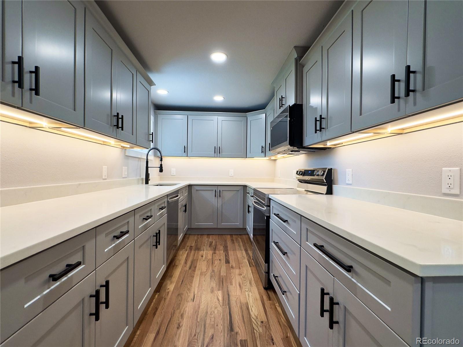 MLS Image #6 for 10025 w 8th avenue,lakewood, Colorado
