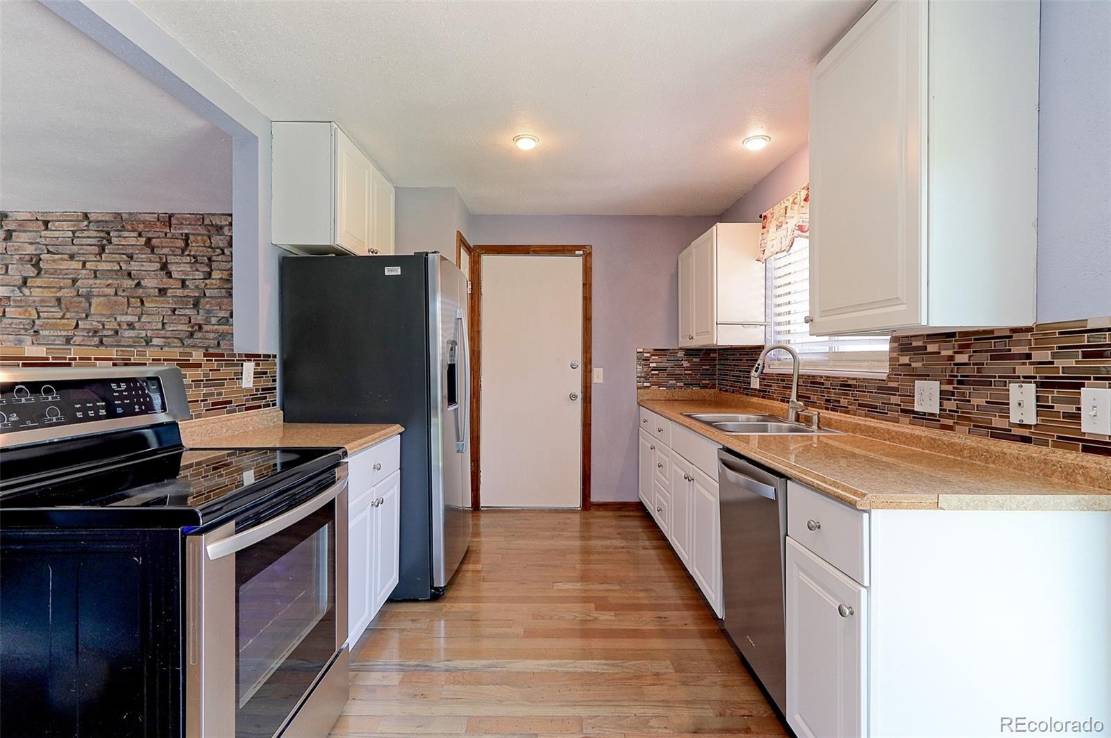 MLS Image #4 for 10926  dahlia way,thornton, Colorado
