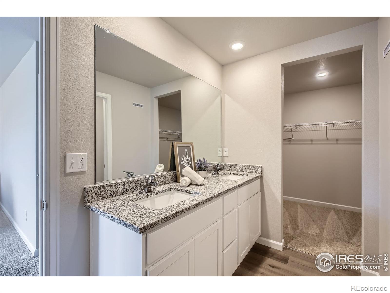 MLS Image #15 for 153  robin road,johnstown, Colorado