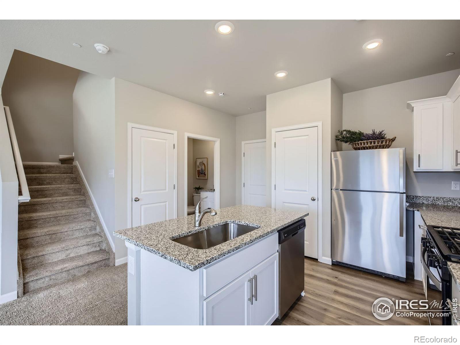 MLS Image #4 for 153  robin road,johnstown, Colorado