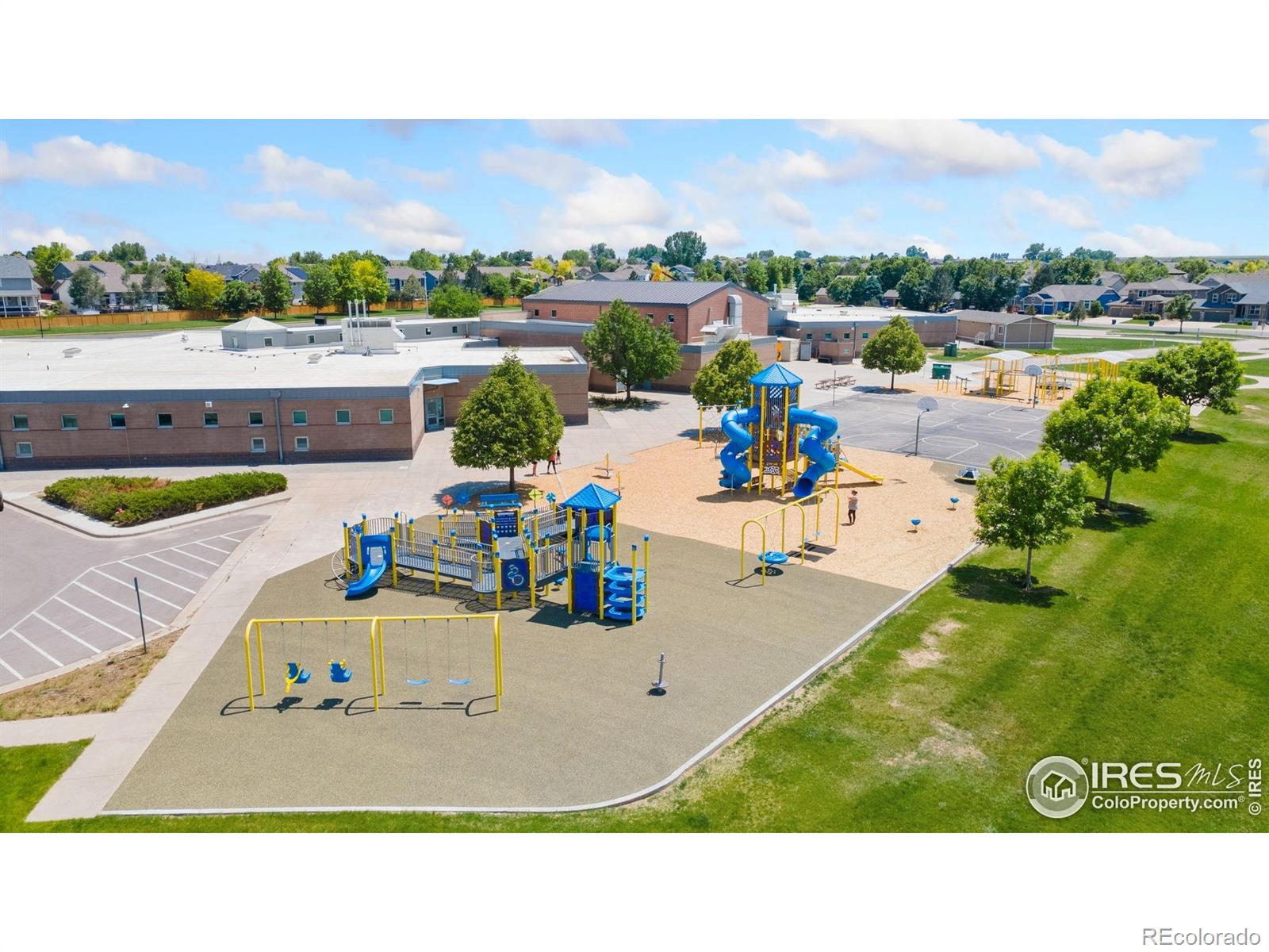 MLS Image #27 for 2122  redhead drive,johnstown, Colorado