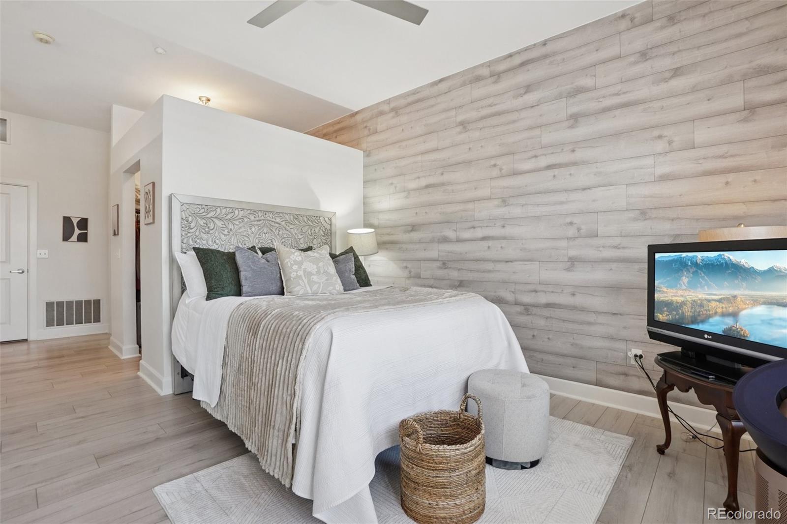 MLS Image #17 for 5677 s park place,englewood, Colorado