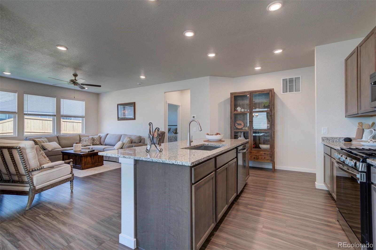 MLS Image #3 for 8021  yellowleaf place,colorado springs, Colorado