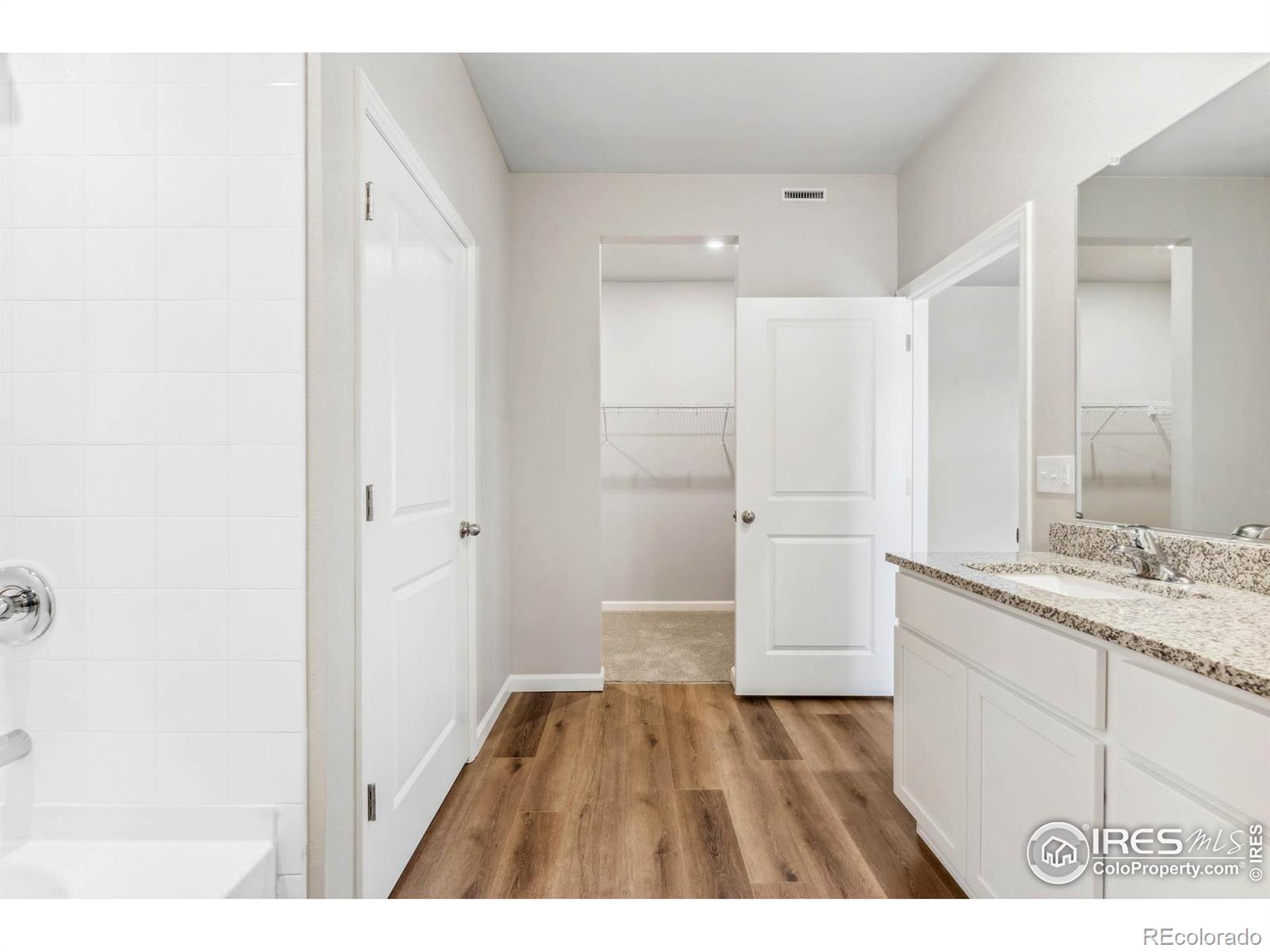 MLS Image #8 for 145  robin road,johnstown, Colorado