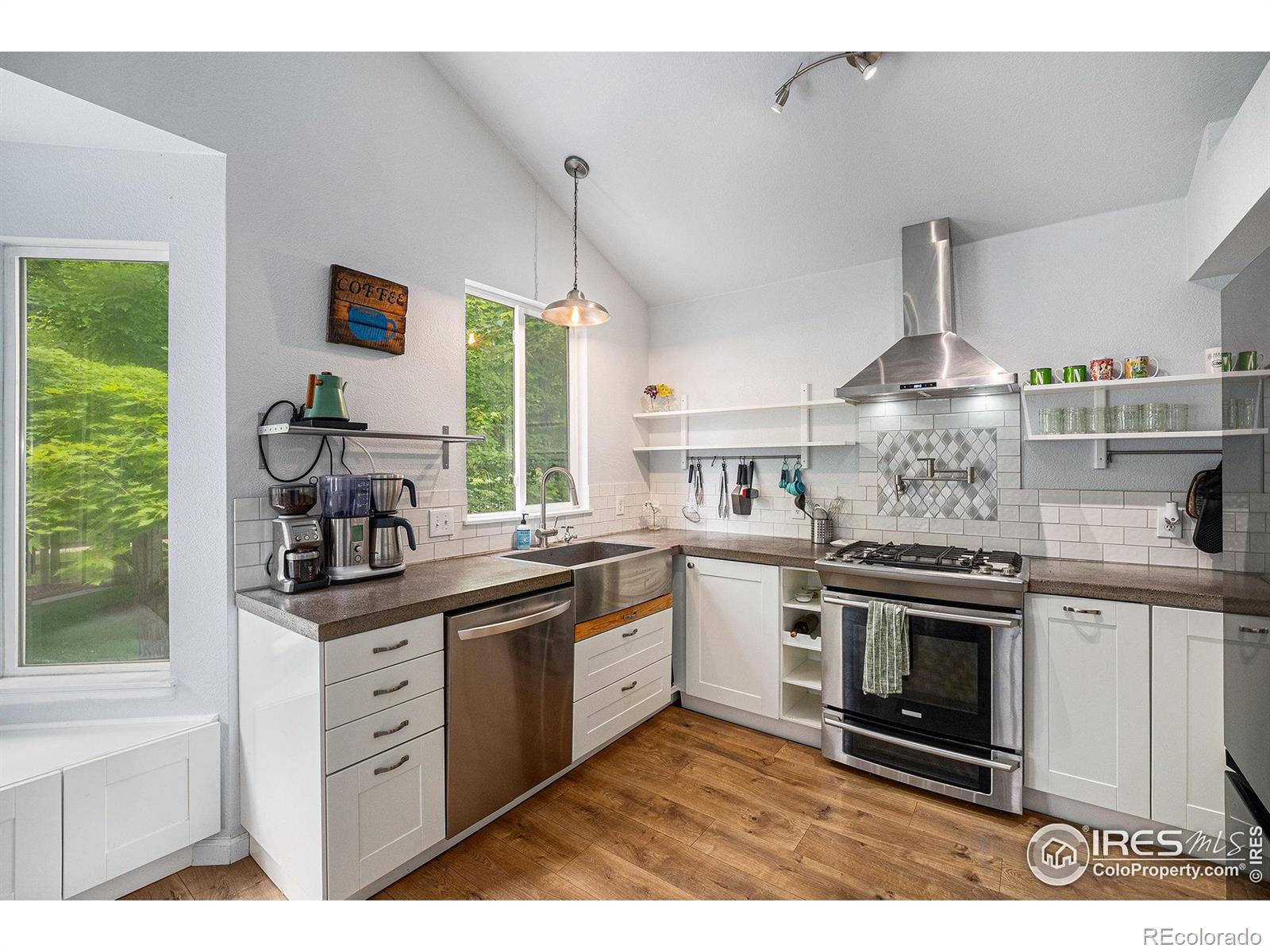 MLS Image #3 for 1820  gordon drive,erie, Colorado