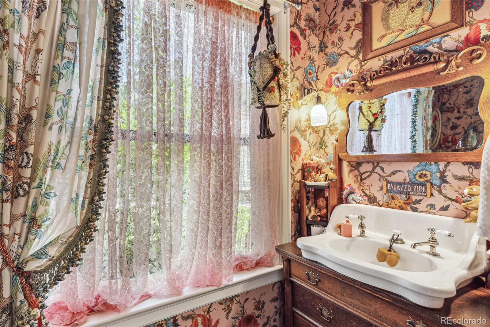 MLS Image #14 for 2324 s columbine street,denver, Colorado