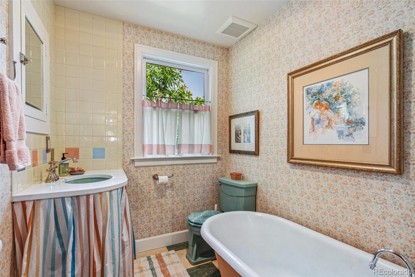 MLS Image #26 for 2324 s columbine street,denver, Colorado