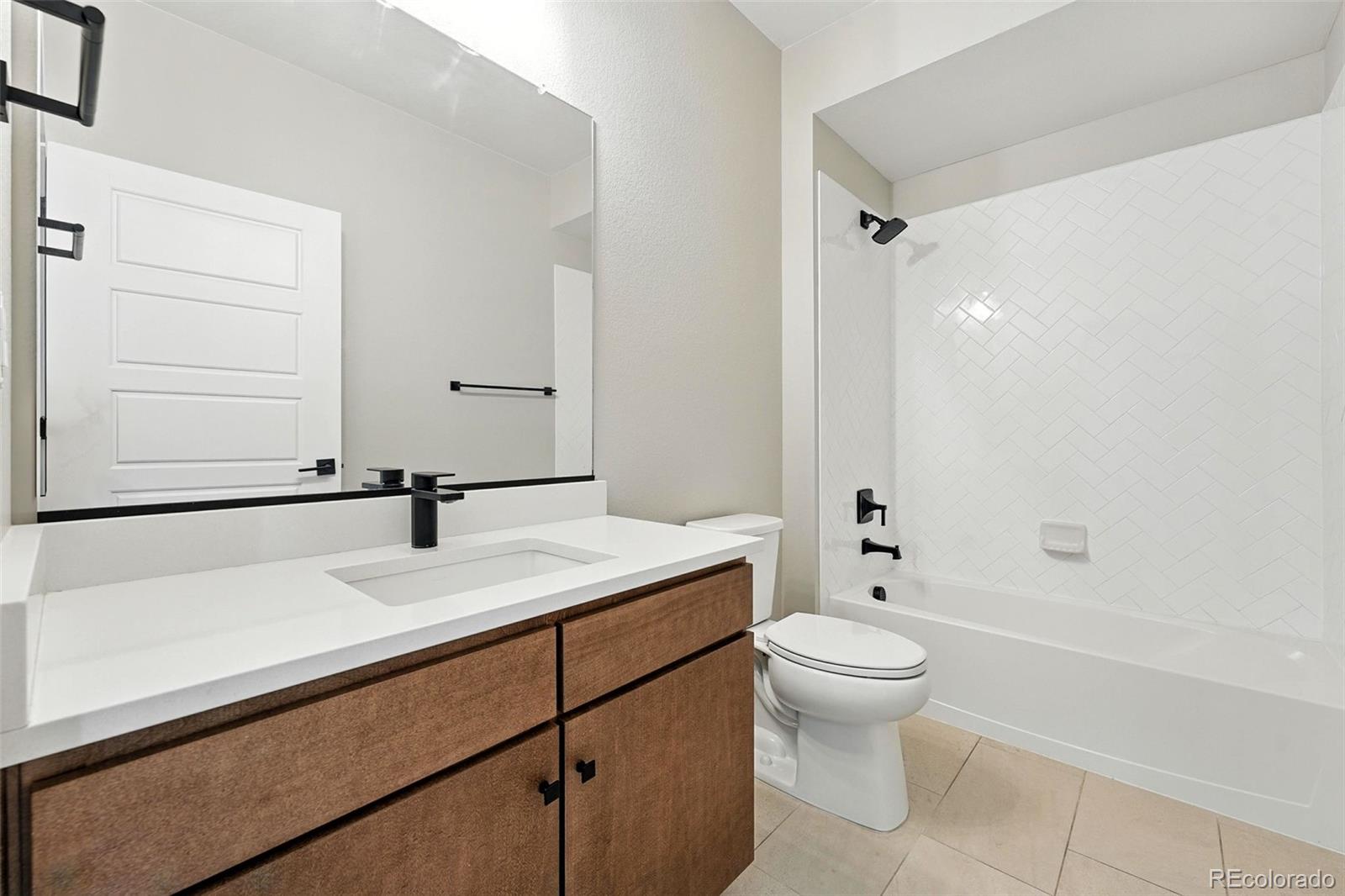 MLS Image #12 for 2074 s holly street,denver, Colorado