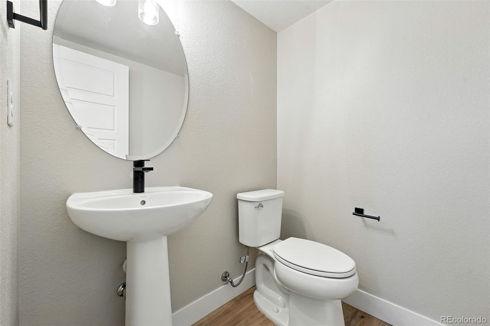 MLS Image #14 for 2074 s holly street,denver, Colorado