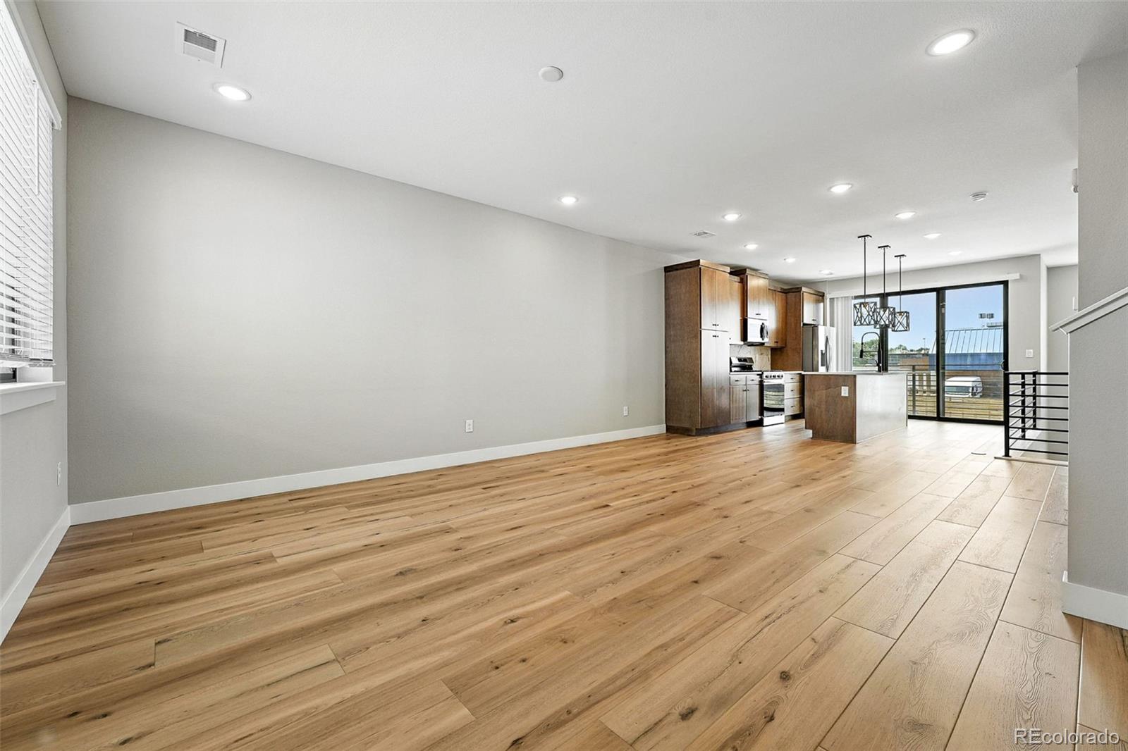 MLS Image #7 for 2074 s holly street,denver, Colorado