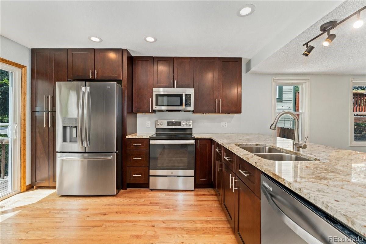 MLS Image #11 for 6414 s hudson street,centennial, Colorado
