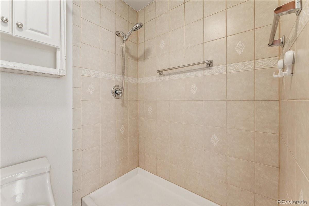 MLS Image #22 for 6414 s hudson street,centennial, Colorado