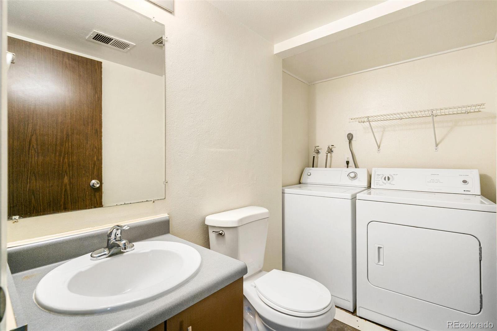 MLS Image #15 for 1250 s monaco parkway,denver, Colorado