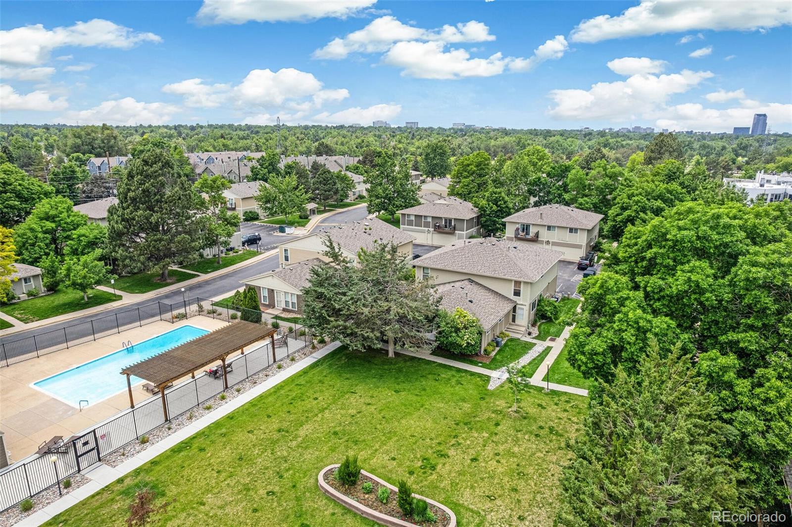 MLS Image #2 for 1250 s monaco parkway,denver, Colorado