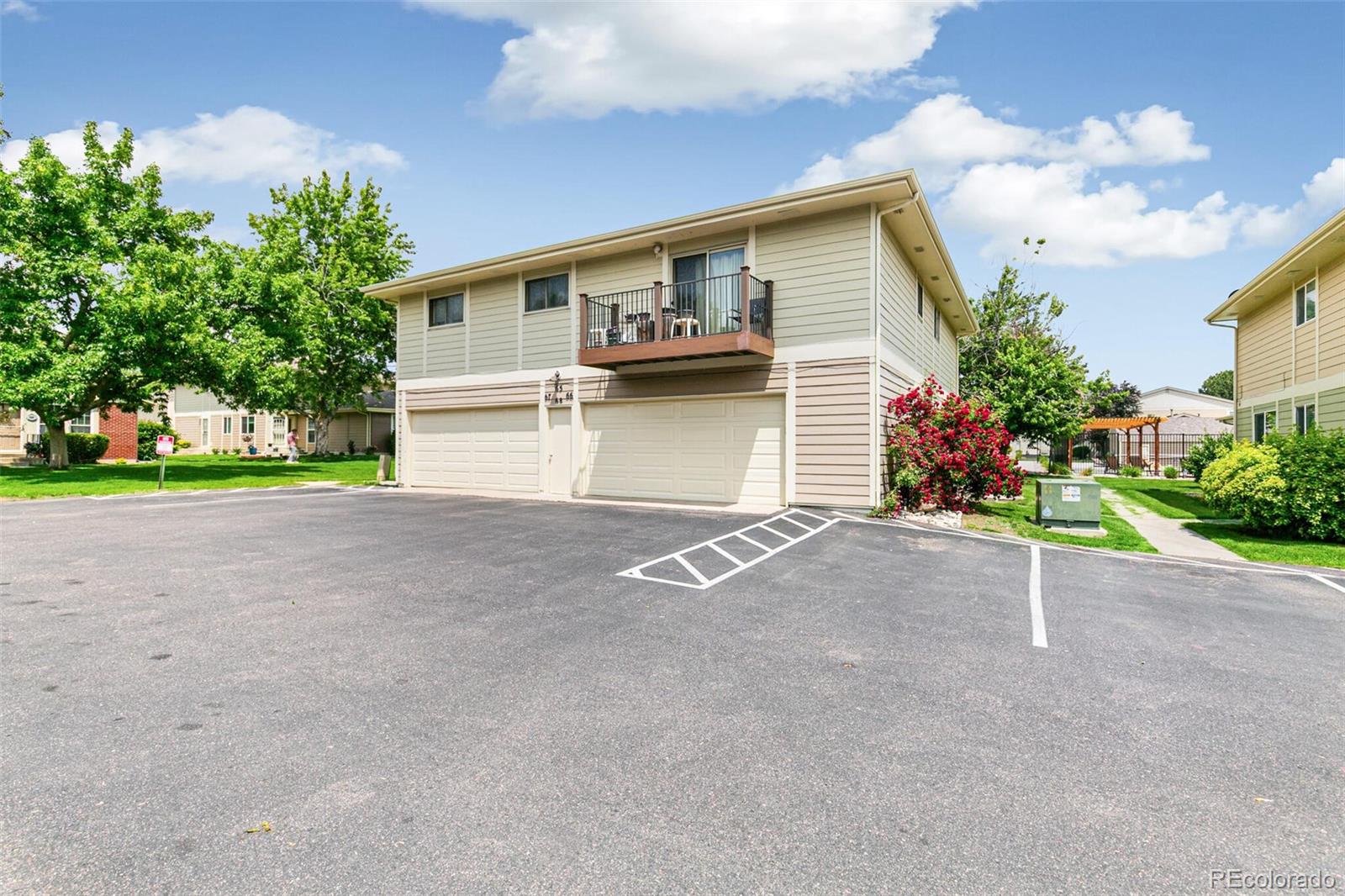 MLS Image #25 for 1250 s monaco parkway,denver, Colorado