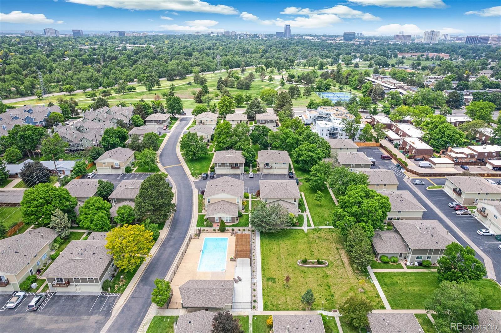 MLS Image #34 for 1250 s monaco parkway,denver, Colorado