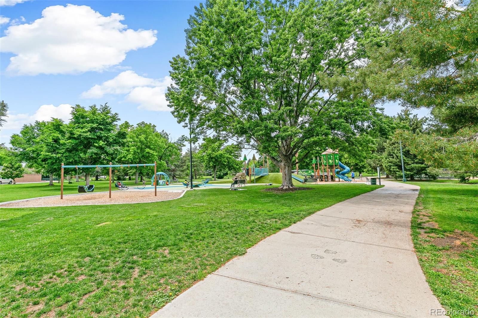 MLS Image #45 for 1250 s monaco parkway,denver, Colorado