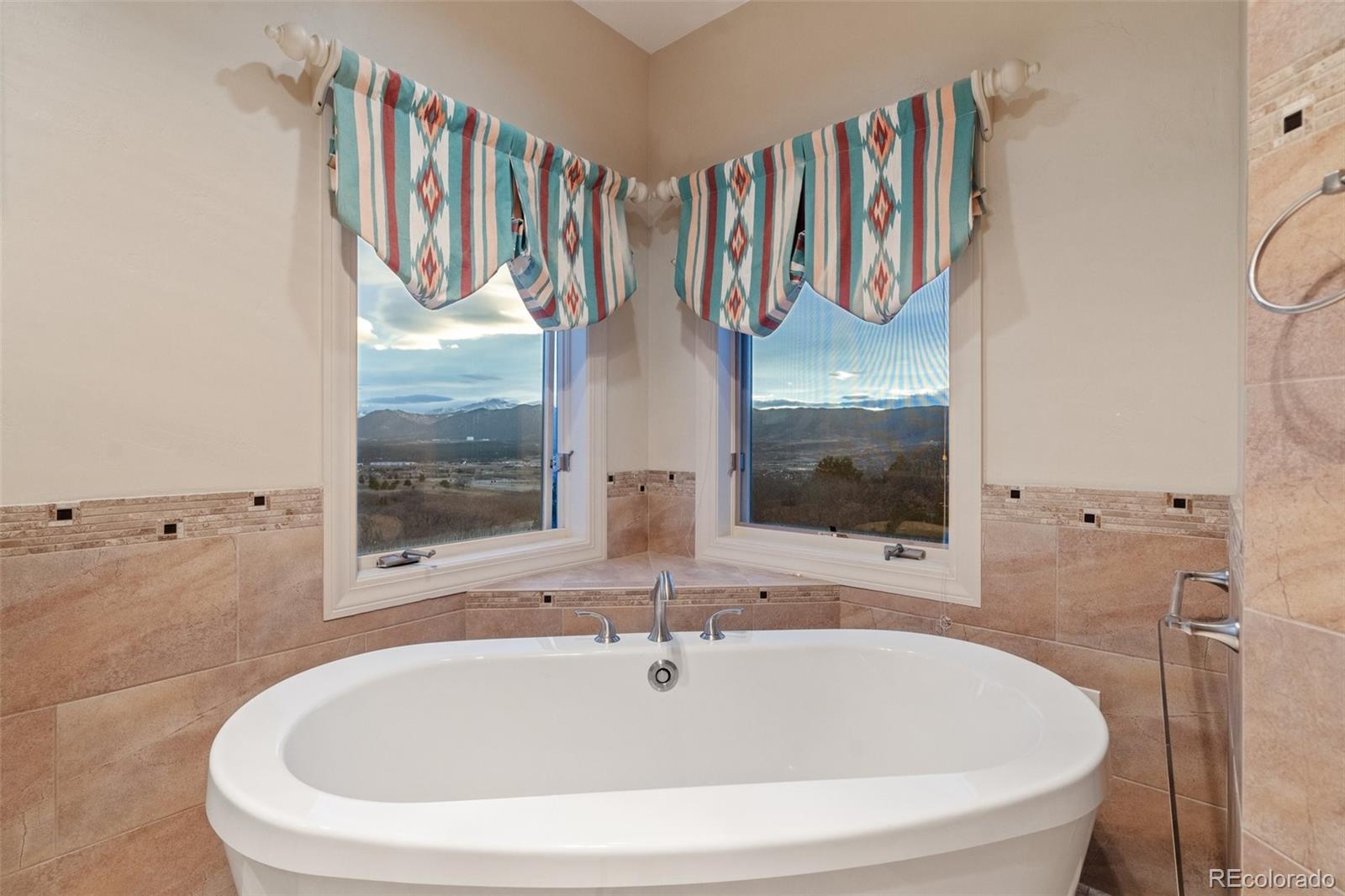 MLS Image #29 for 265  ox yoke way,monument, Colorado