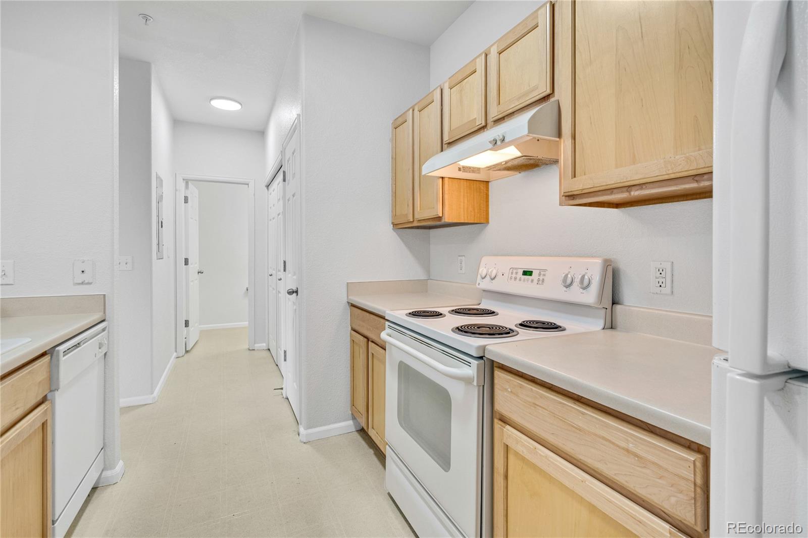 MLS Image #12 for 5255  memphis street,denver, Colorado