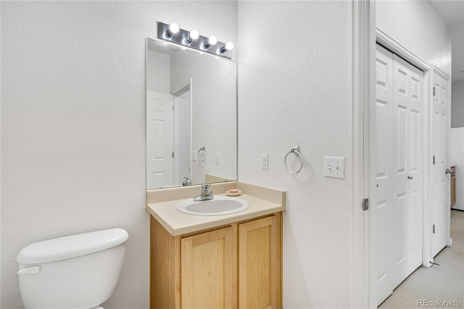 MLS Image #14 for 5255  memphis street,denver, Colorado