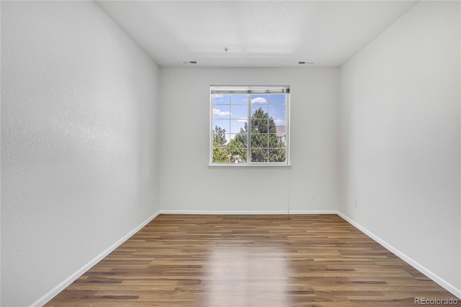 MLS Image #15 for 5255  memphis street,denver, Colorado