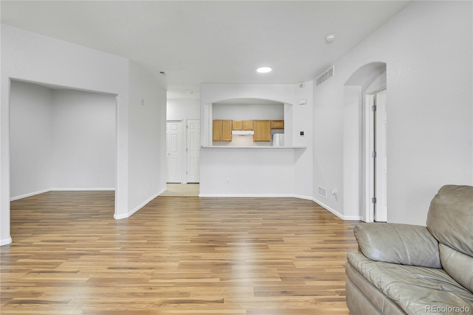 MLS Image #4 for 5255  memphis street,denver, Colorado