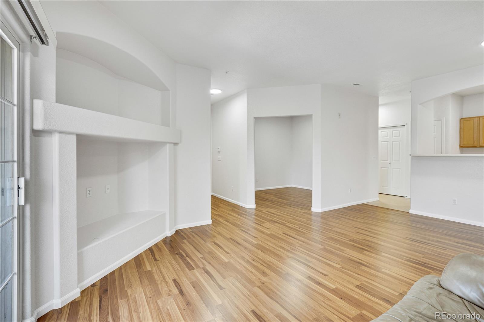 MLS Image #5 for 5255  memphis street,denver, Colorado