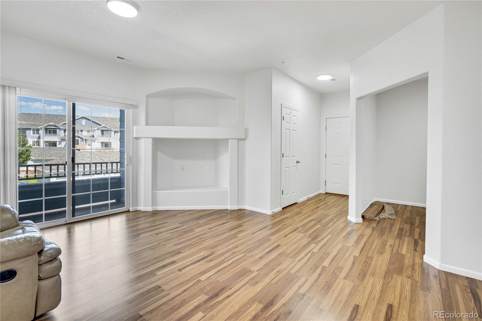 MLS Image #6 for 5255  memphis street,denver, Colorado
