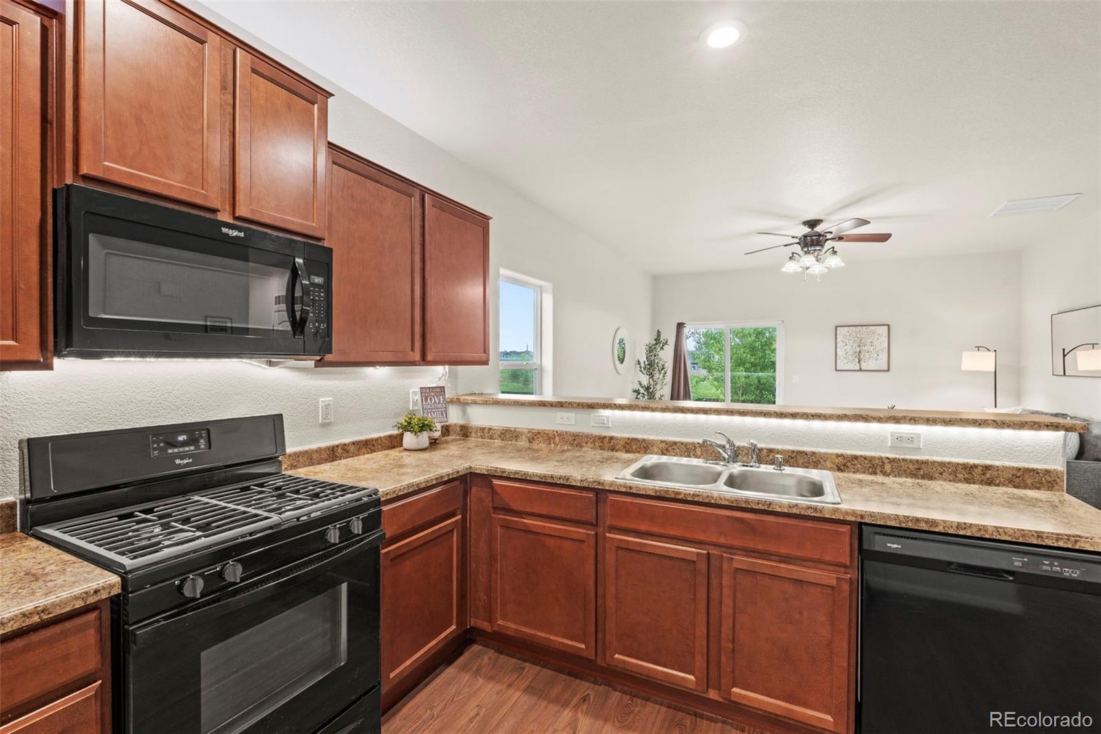 MLS Image #12 for 10067  seawolf drive,colorado springs, Colorado