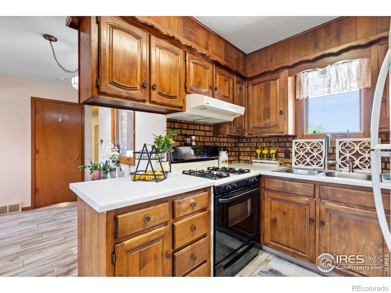 MLS Image #13 for 2742  daffodil place,loveland, Colorado