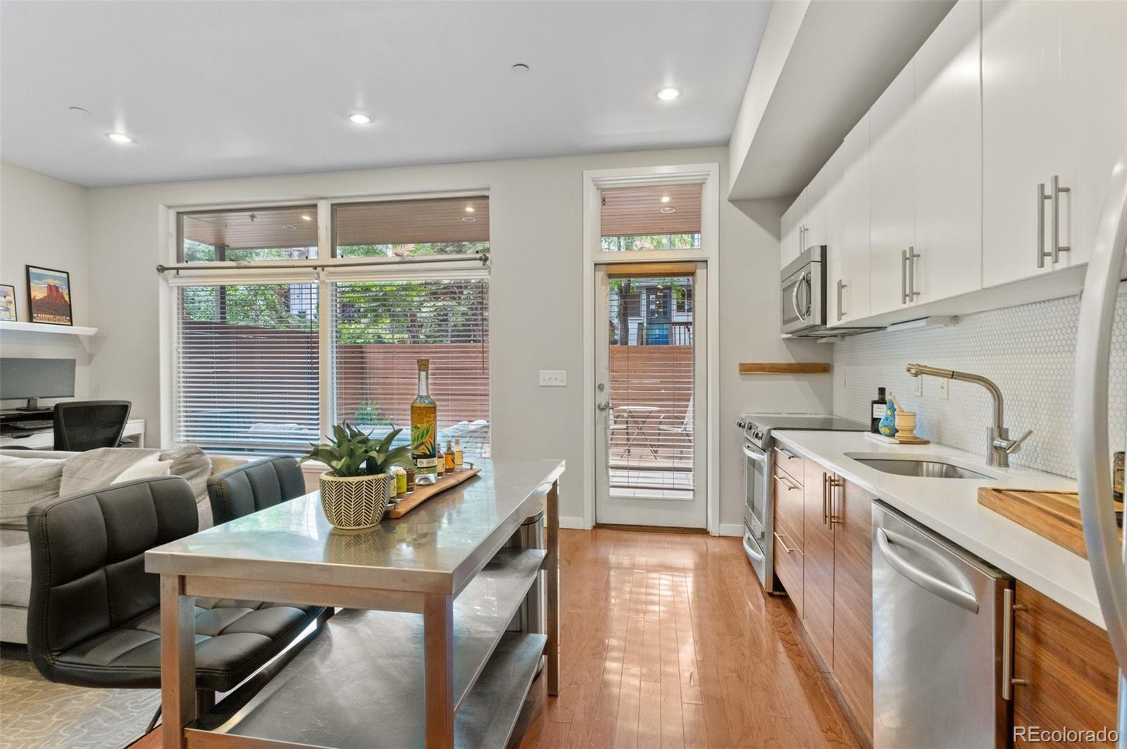 MLS Image #10 for 2640  central court,denver, Colorado