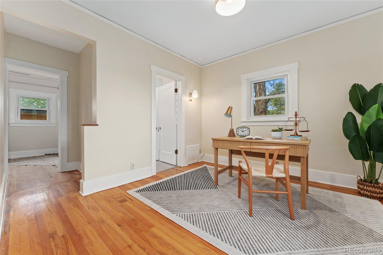 MLS Image #11 for 187 s pearl street,denver, Colorado