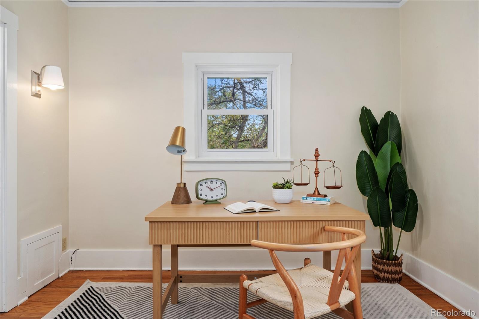 MLS Image #13 for 187 s pearl street,denver, Colorado