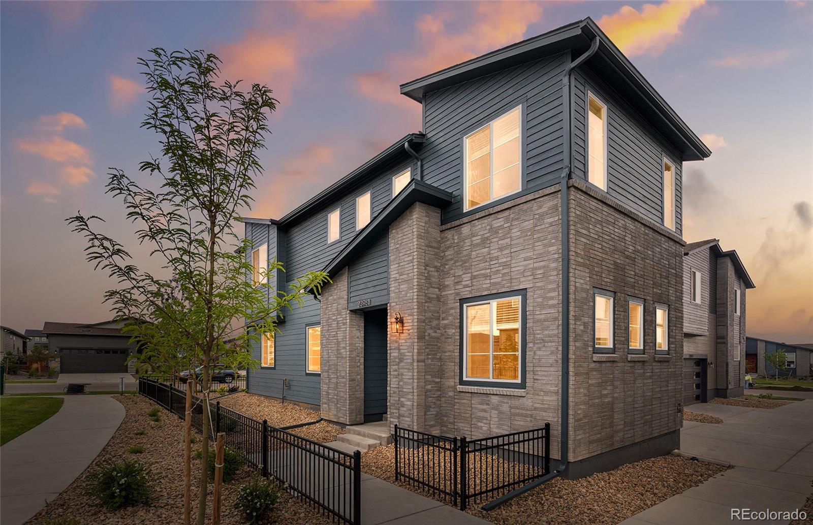 MLS Image #15 for 23981 e 40th avenue,aurora, Colorado
