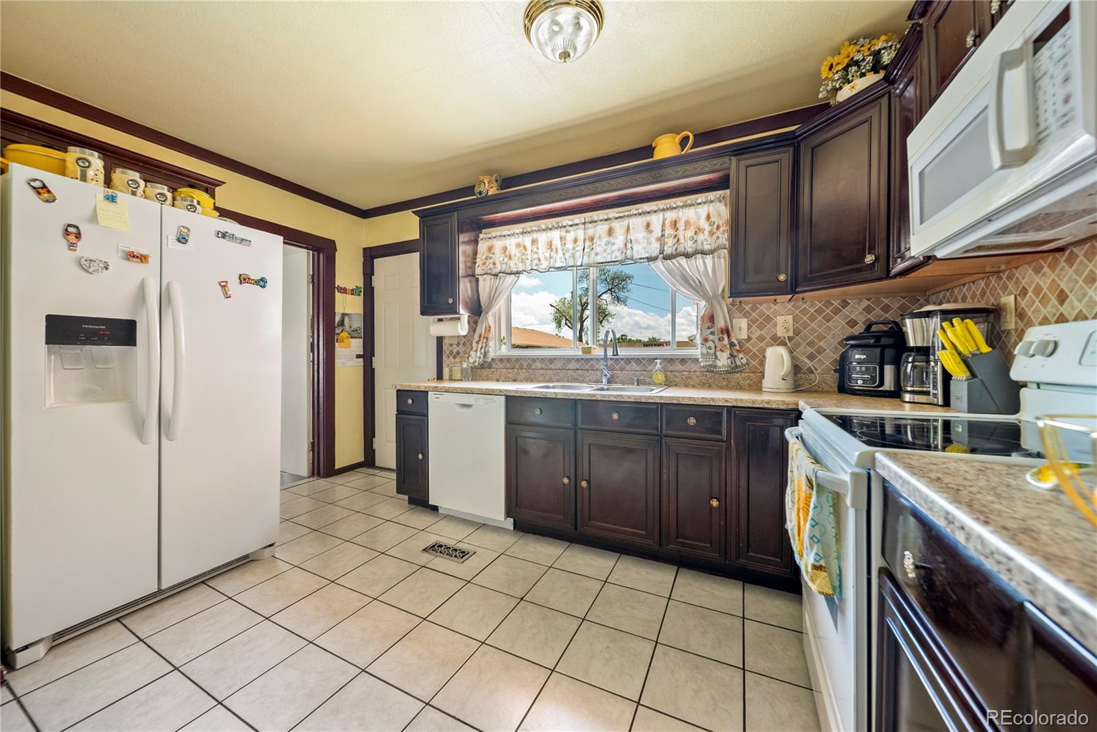 MLS Image #11 for 616  west street,fort morgan, Colorado