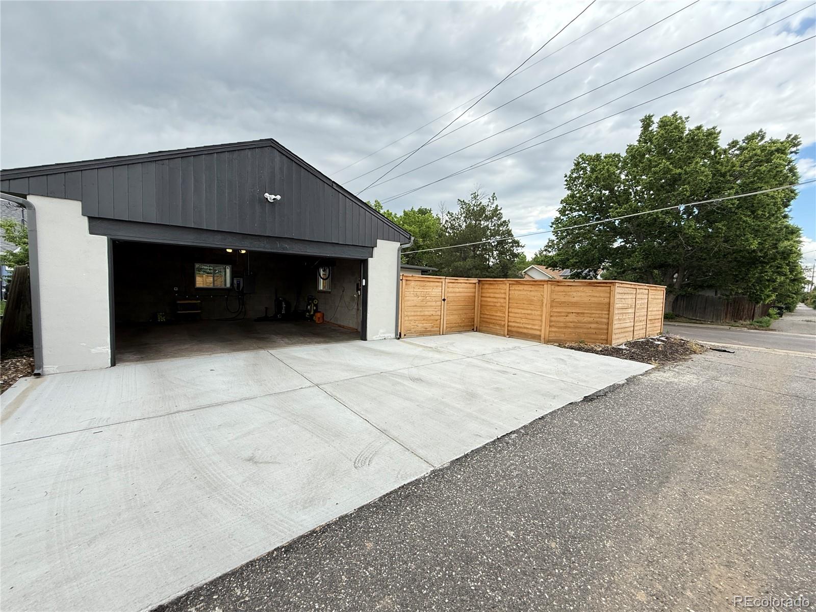 MLS Image #27 for 1694  xanthia street,denver, Colorado