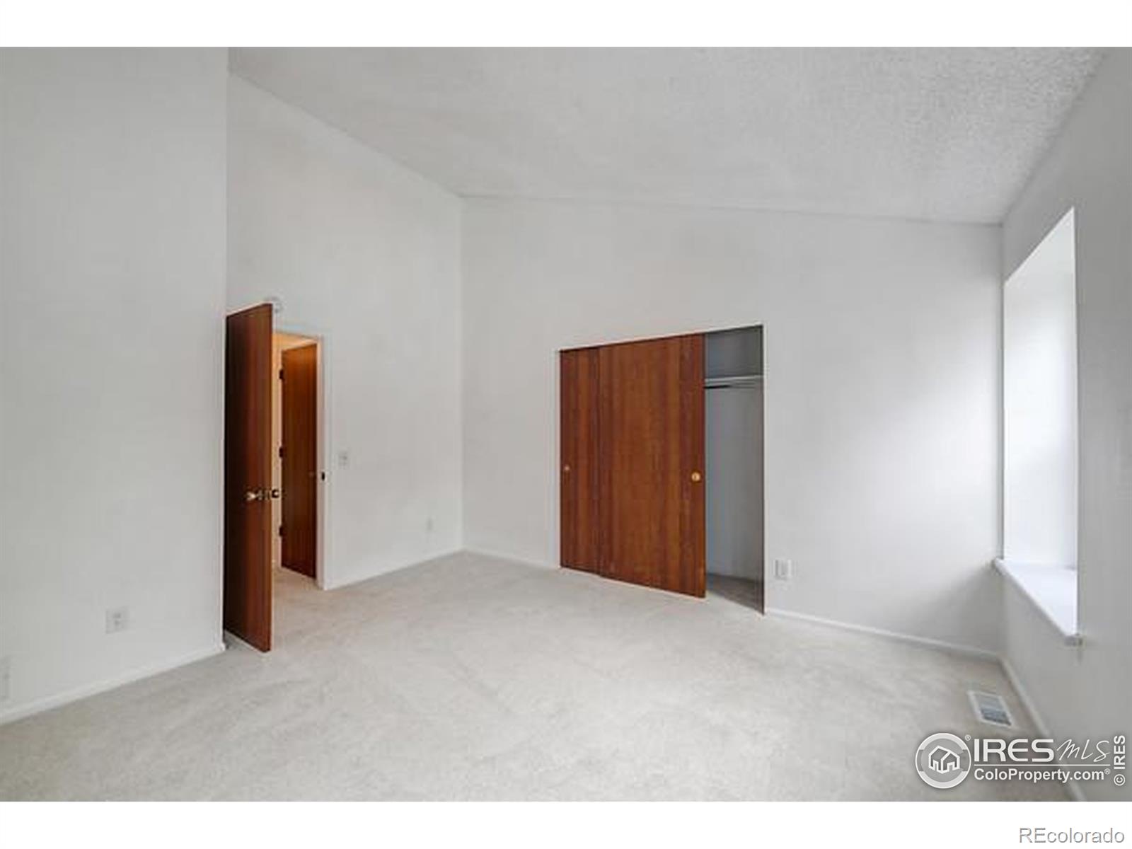 MLS Image #20 for 118  pheasant run,louisville, Colorado