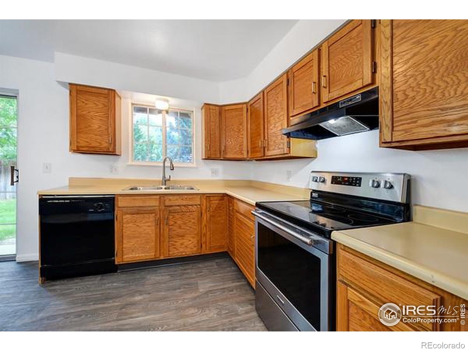 MLS Image #8 for 118  pheasant run,louisville, Colorado