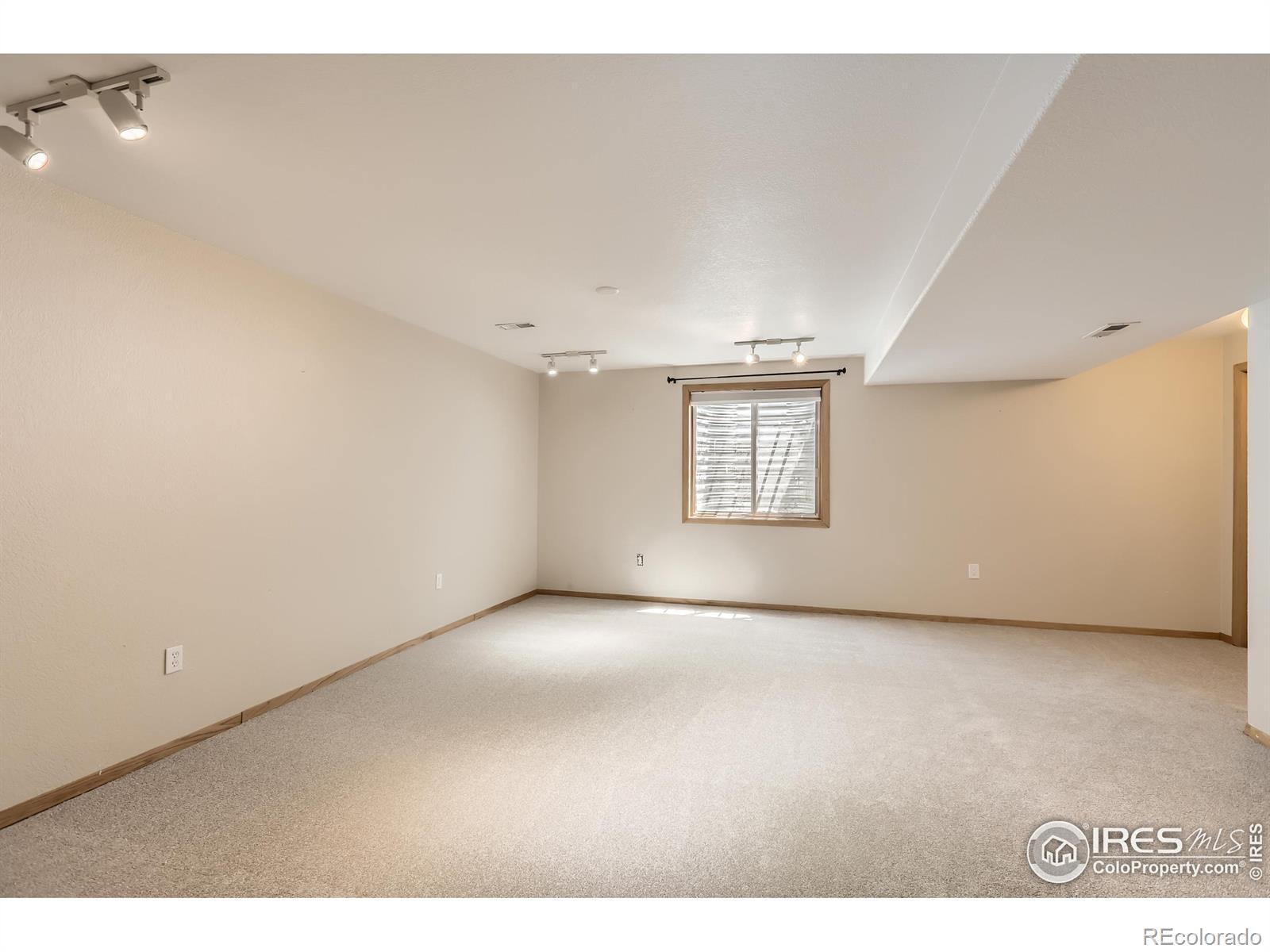 MLS Image #23 for 379 e 41st court,loveland, Colorado