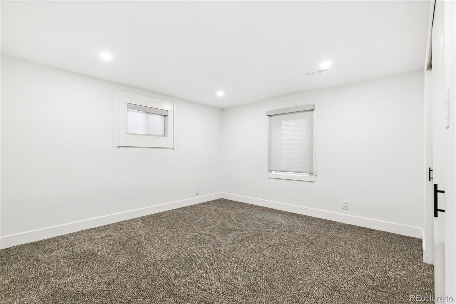 MLS Image #31 for 3519 s holly street,denver, Colorado